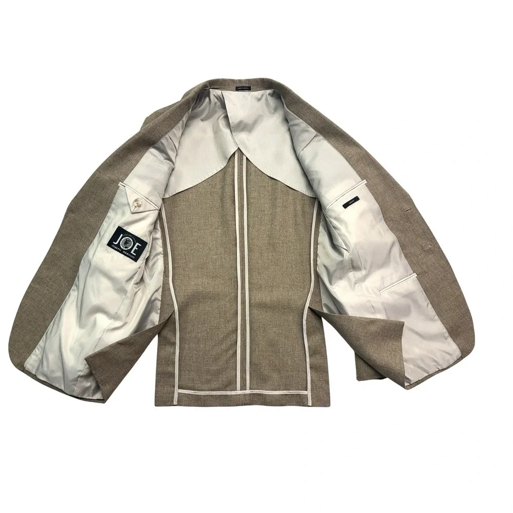 Joseph Abboud excellent shape